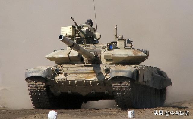 中印边境现"金属鬼怪"！解放军机器人哨兵上岗，印军还在苦熬严寒