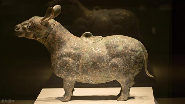 淄博陶瓷琉璃博物馆何以出圈：从“高冷”展馆到顶流文化地标