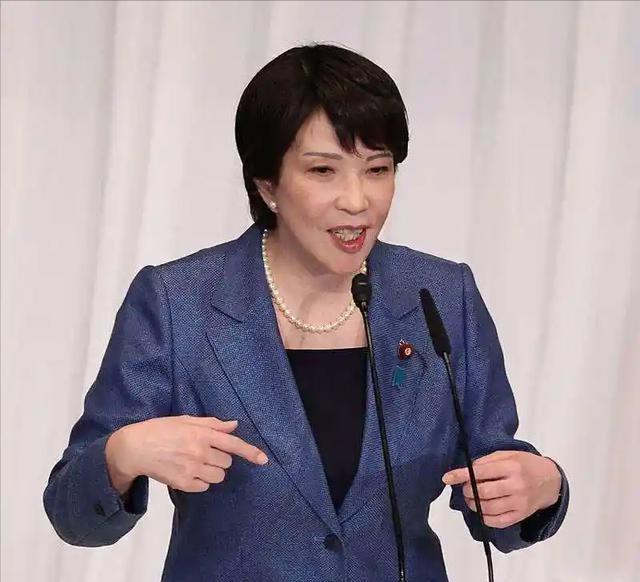 出大事了，美俄同时警告日本，中国对日本打出王牌	，高市开始急了