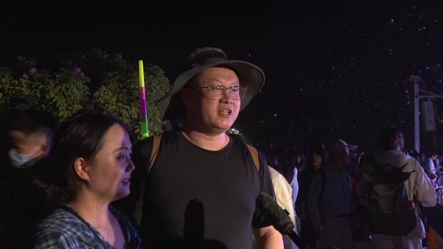 沙泉映星空 歌声伴七夕 —— 抖音落日合唱派对成功举办 万人共赴浪漫之约