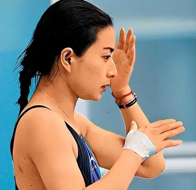 央视对郭晶晶的称呼变了，三字之差释放强烈信号	，霍震霆全说对了