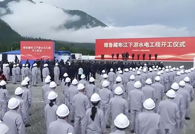 印度急了！中国1.2万亿“超级工程”动工，放话要告中国