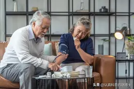 老年人的血压，超过多少得吃药？降到多少比较好？不再是150/90！图片