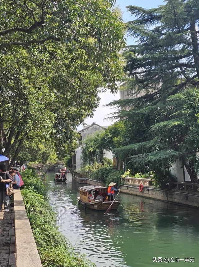 苏州平江路的美，真是风景如画，如诗如画，柔情似水，佳期如梦