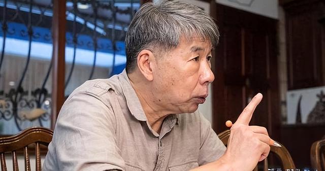 第四次大辩论落幕，张亚中不负众望获得认可，郑丽文表现一言难尽