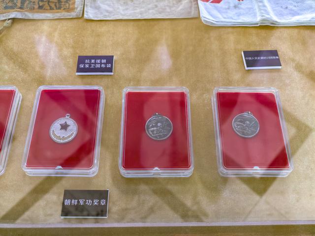 探秘东北第一国门：一座桥，两重天地，半部抗美援朝史