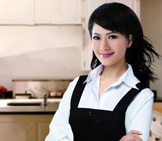 傍大款，当小三	，私生活混乱！难怪16年过去，阔太们还在防着她