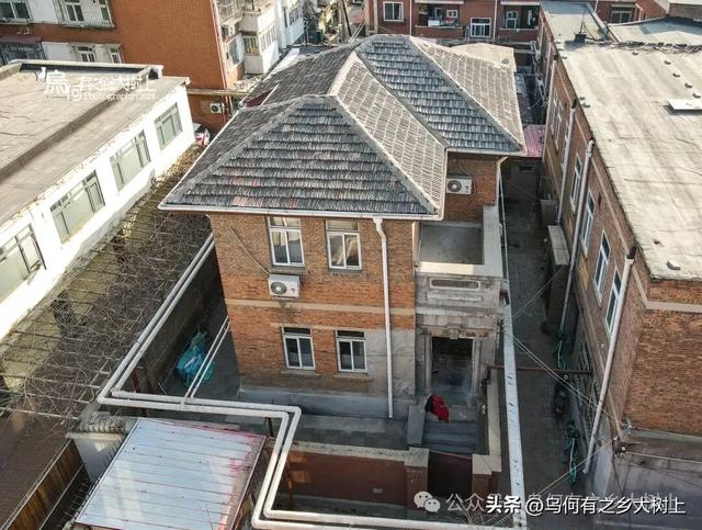 天津银凤里一带，已有百年历史，解放后被冠以正义、民主等名