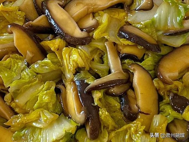 肝火旺盛时，八道素菜可以多吃，解腻美味，降低肝火，老少都爱吃