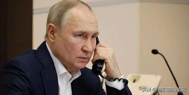 特朗普重兵包围伊朗	，普京通告全球：敢动就出手！中方也有所动作