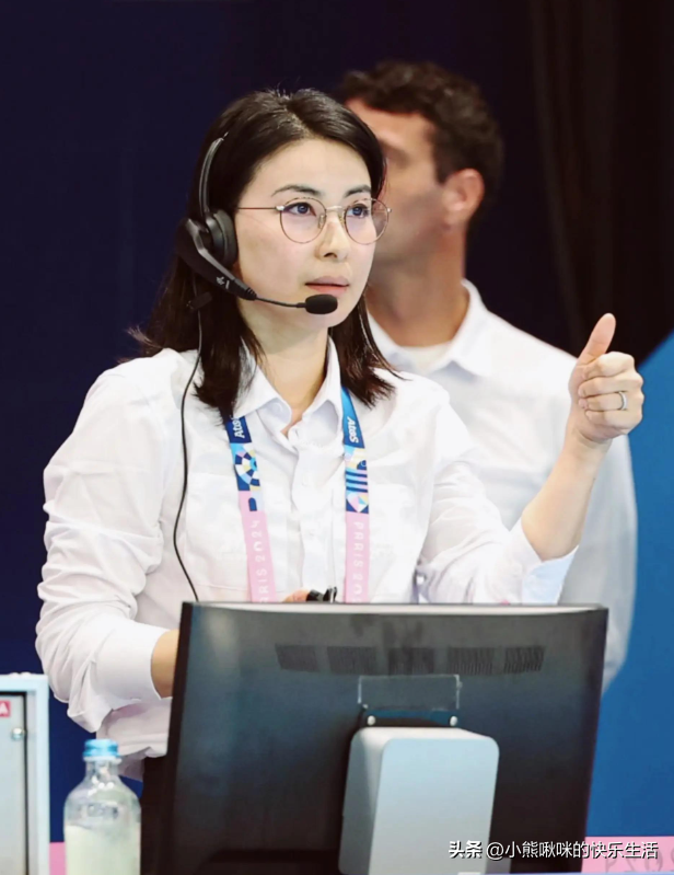 霍震霆没料到！44岁儿媳郭晶晶再次官宣喜讯, 让整个阔太圈沉默了