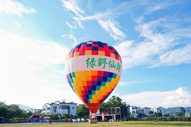 皖南小城如何圈粉全球游客？