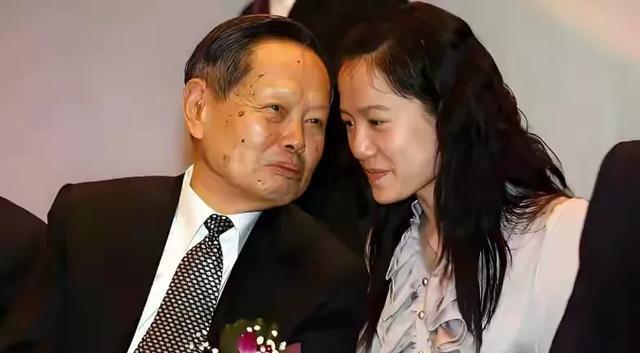 翁帆大概率不会再结婚了，并非嫁不出去，而是再也没人入她眼