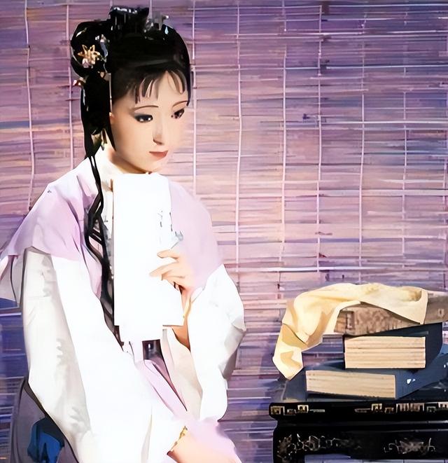 吴玉华：因前夫坚持丁克,39岁以死相逼离婚,51岁再婚生下1儿1女