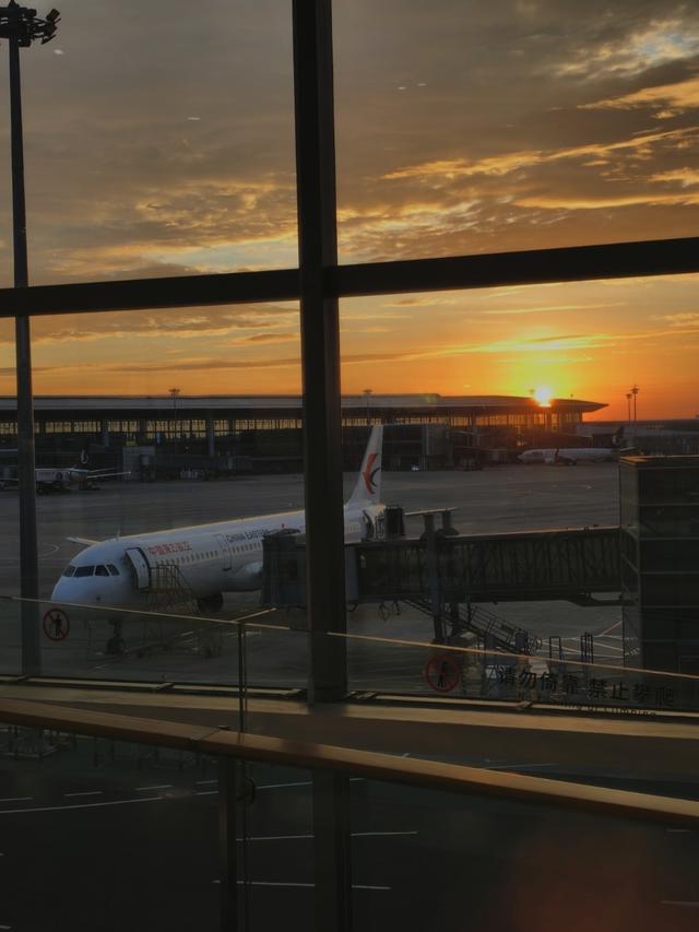 和老伴去青岛住了一个月，当地人对待外省人的态度：让我眼界大开