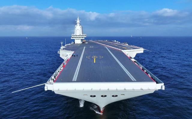 央视曝光福建舰有5件套，除歼15T/D，歼35和空警600，还有谁上舰