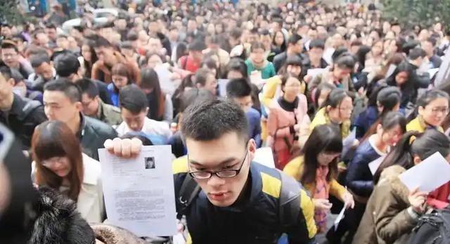 中国将迎来前所未有的死亡高峰，专家给出答案：是这些因素导致的