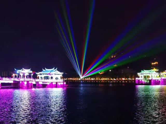 广济桥灯光秀 潮州的历史与浪漫