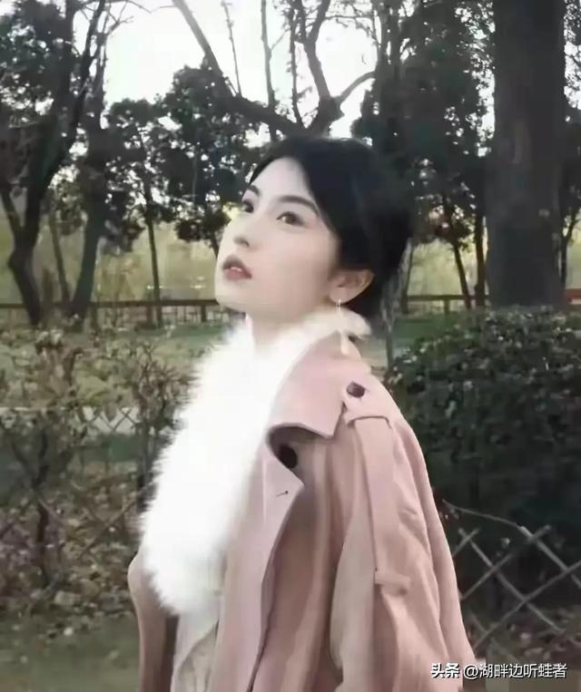 河南郑州一校花 169cm身高 身材拥有黄金比例 散发迷人身材魅力