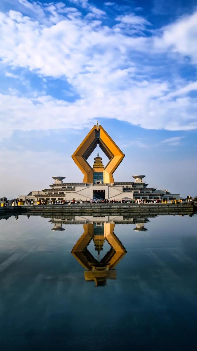 我是铜川人，去了宝鸡和天水，实话实说：这俩陕甘邻城差异真不小