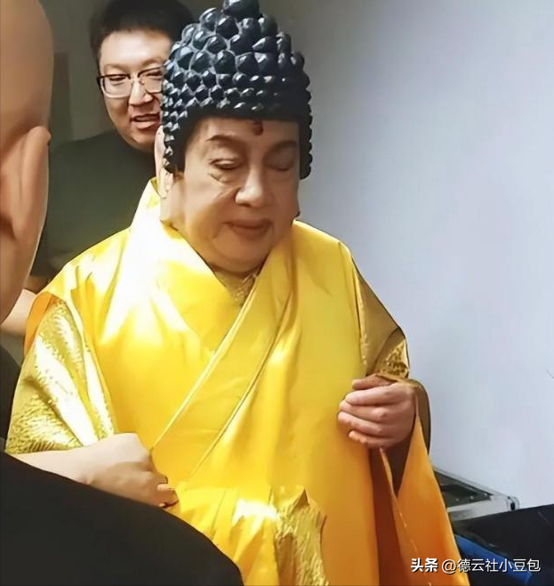 六小龄童发文缅怀朱龙广