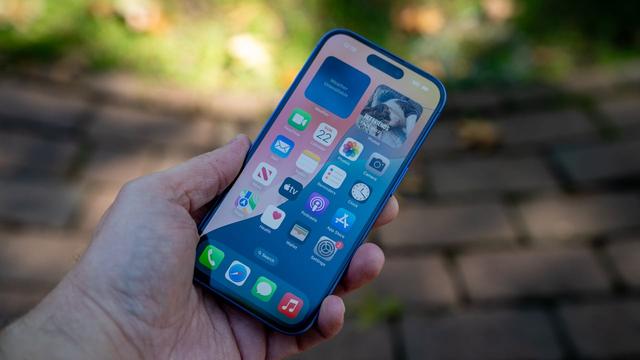 iPhone 18 标准版可能要拖到 2027 年春天才会亮相