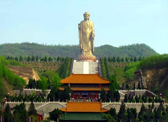 河南旅游：观中原大佛 赏神奇尧山纪行（图）