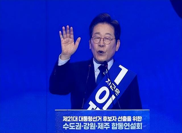收到美国加税通知！李在明态度变了，北京九三阅兵，或给他留个座