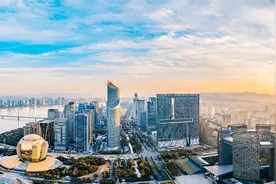 【理响中国】在新的起点上加快构建中国特色哲学社会科学图片