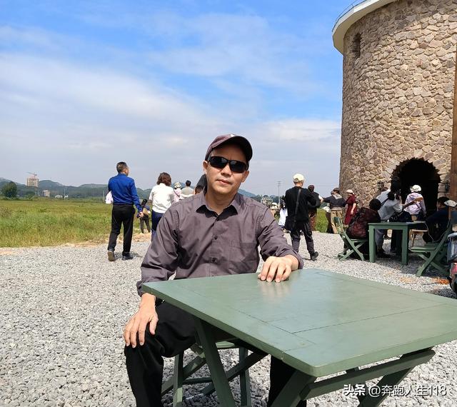 稻田里的咖啡店，稻花香里话丰年