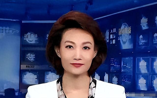 铅含量超标30倍！央视曝光新毒物，致癌率极高，很多人天天拿手里