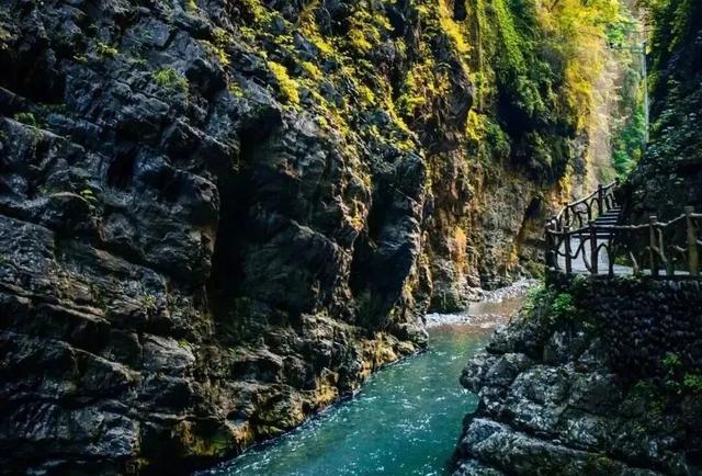 “镇”好遇见丨发现个宝藏小镇！就在桐梓这里~