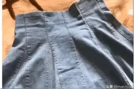 “女友买了一条裙子，里面有个洞是干什么用的？”啊哈哈哈哈哈~图片