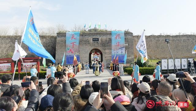 “踏歌渭水连长安 寻韵莲勺续秦风”千名导游游渭南活动启幕（图）