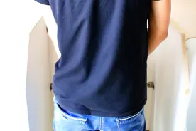 小便泡沫多，除了暗示肾不好，还有可能是3种疾病图片