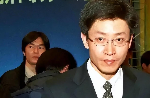 美国发出全球通缉令，逮捕中国芯片科学家陈正坤，现在怎么样了？
