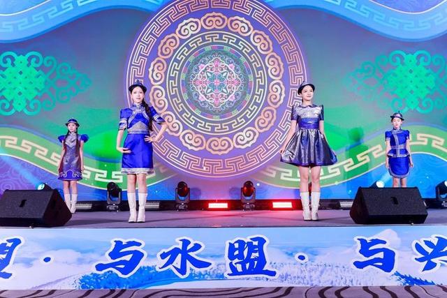 冰雪奇缘跨千里 粤蒙文旅谱新篇 -2025 兴安盟文旅推介会燃动羊城