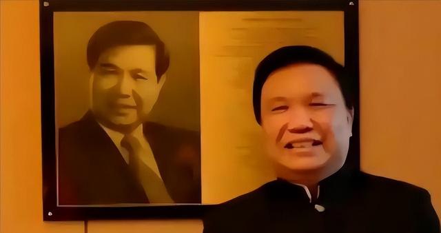 11年前，他捐给美国7千万并叫嚣“中国穷关我屁事”，如今已破产