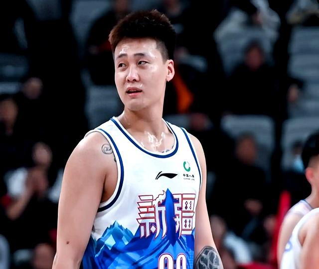 新疆发文送别赵睿，赵睿已抵北京与张云松开心合影！