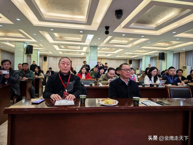 皖鄂之巅迎远客 山水红韵架桥梁——东北旅行商媒体走进天堂寨考察