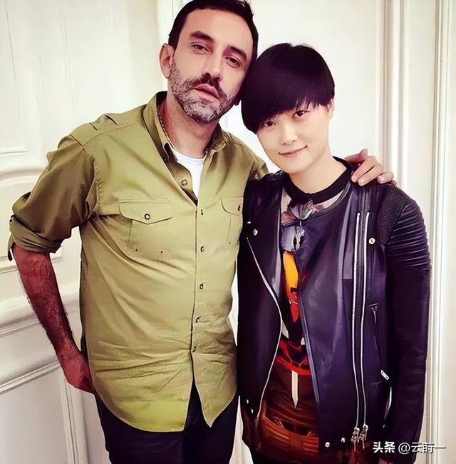 背靠大佬，嫁法国老头，瘫痪潦倒，李宇春身上的标签哪个才是真的
