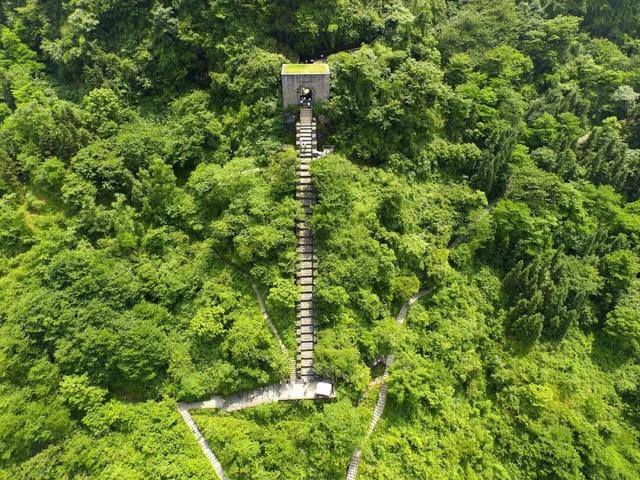 国庆我想去遵义丨卸下工作疲惫，与山水相约……
