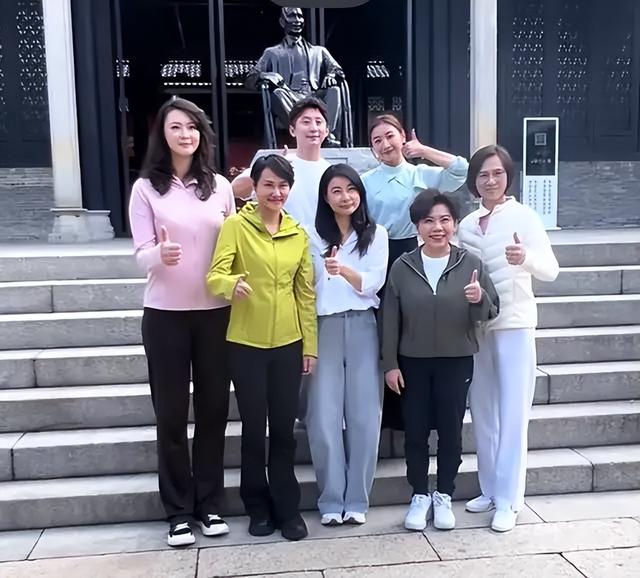 郭晶晶没想到，移居美国惨遭丈夫抛弃的高敏，已走上另一条上坡路