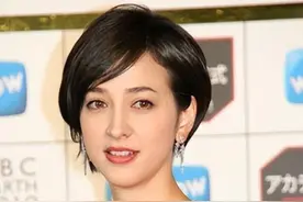 日本最美混血女主播：名人二代收割机，42岁挺着孕肚嫁入豪门图片