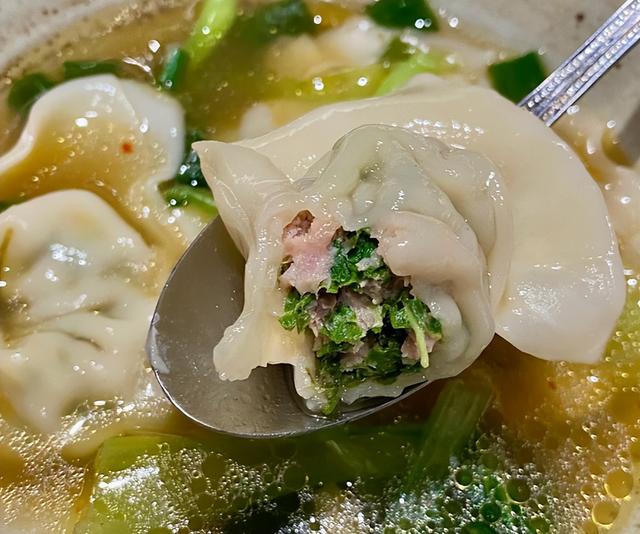 明日入伏，传统要吃饺子，提醒：3馅不上桌，福气不进门，正当季