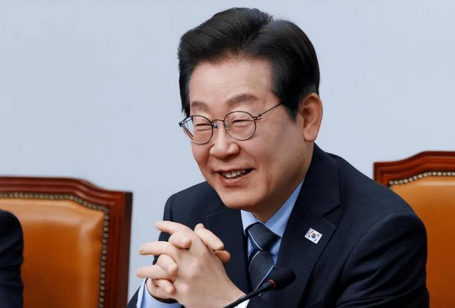 一夜之间，中国传来2个爆炸性突破，美国从88%降到9%，中国猛追