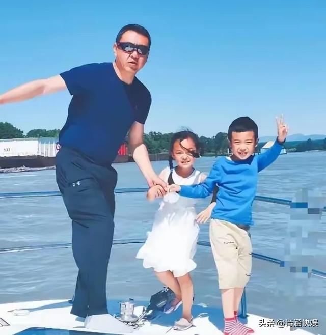 私生活混乱？央视离职后他争议不断，现状却让人意外