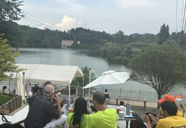 现在出发！避暑就来贵阳：【爽爽贵阳 放飞白云】“风筝线”牵出旅居新经济！白云盛会点亮夏日消费