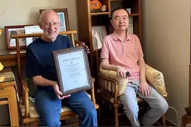 蔡磊还在冲刺图片