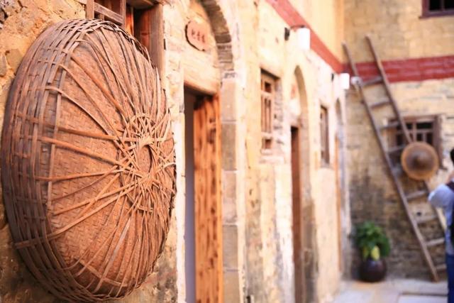 穿越百年！探访韶关5座小众古村，看围楼、石桥、古庙…美到忘记时间！